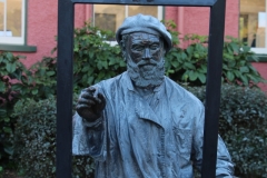 Statue in Akaroa