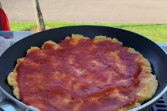 Pizza backen auf dem Gasherd