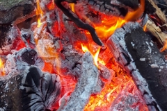 ...Feuerchen zu machen.